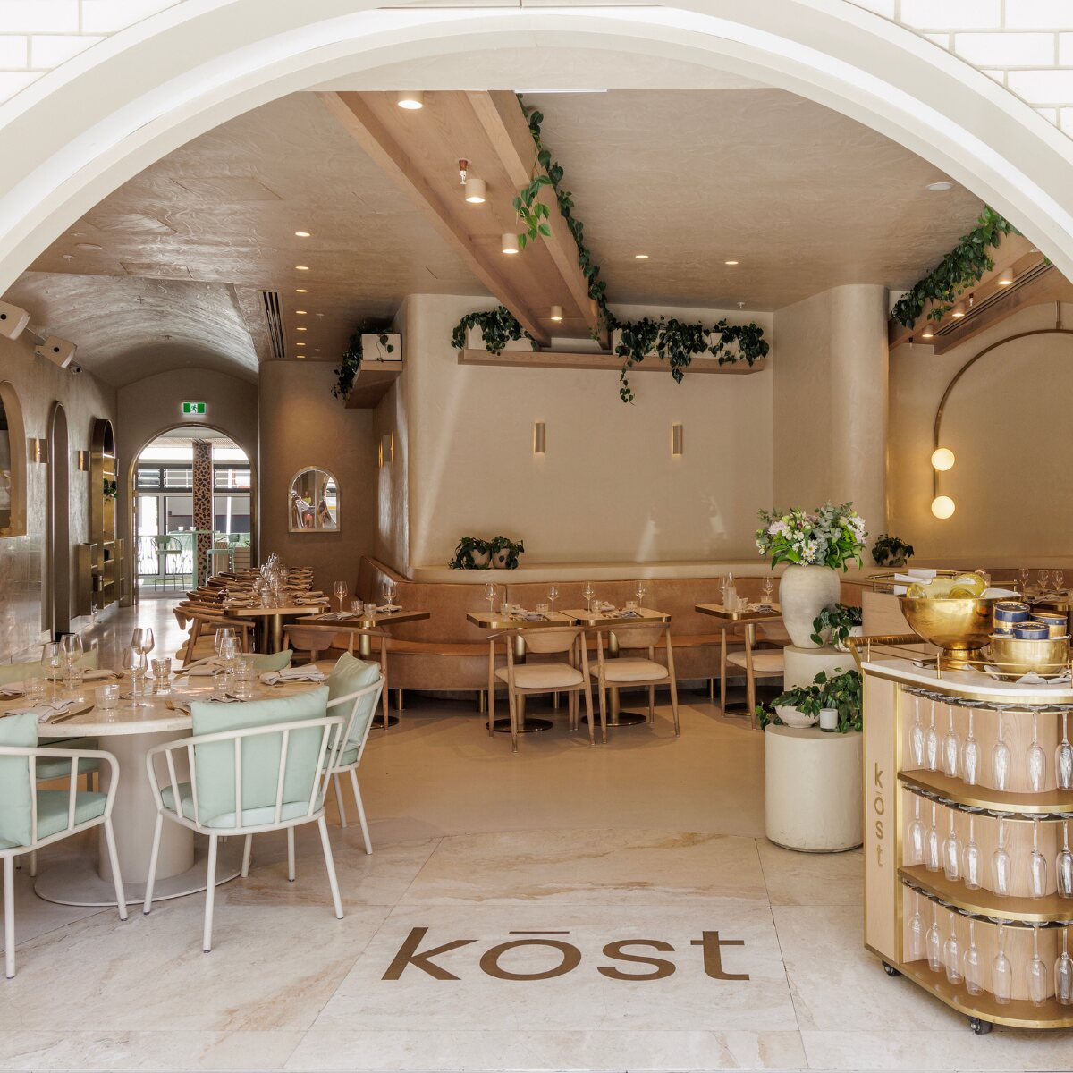 kōst Bar & Grill Elevated Coastal Dining Oracle Boulevard