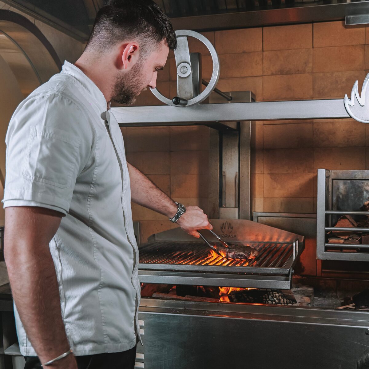 kōst Bar & Grill Gold Coast Bar and Restaurant